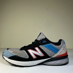 New Balance 990v5 sneakers